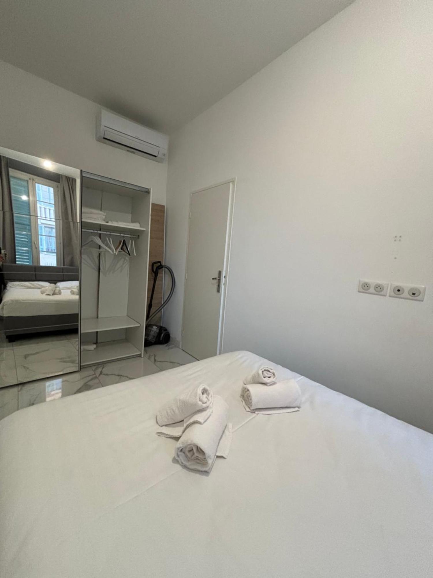 Appartement 4 Couchages Idealement Place Promenade Des Anglais / Cours Saleya Nice Exteriér fotografie